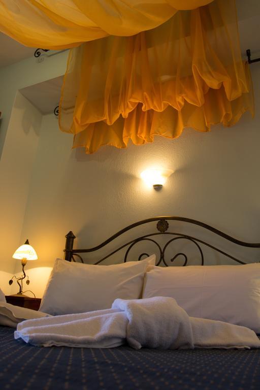 Hotel Ismini アムリアニ 部屋 写真